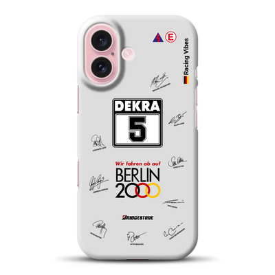 hardcase_0007_16-mockup.png