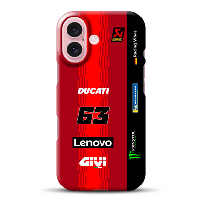hardcase_0007_16-mockup.png