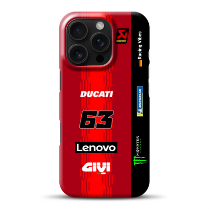 hardcase_0004_16-pro-mockup.png