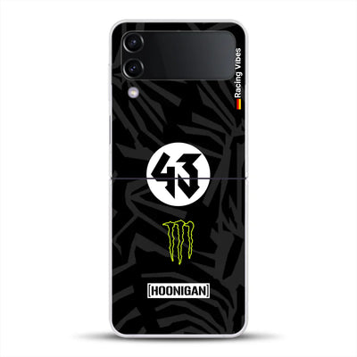 rv_0001_z-flip-4-soft-mockup.png